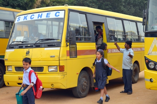 Siragu school bus
